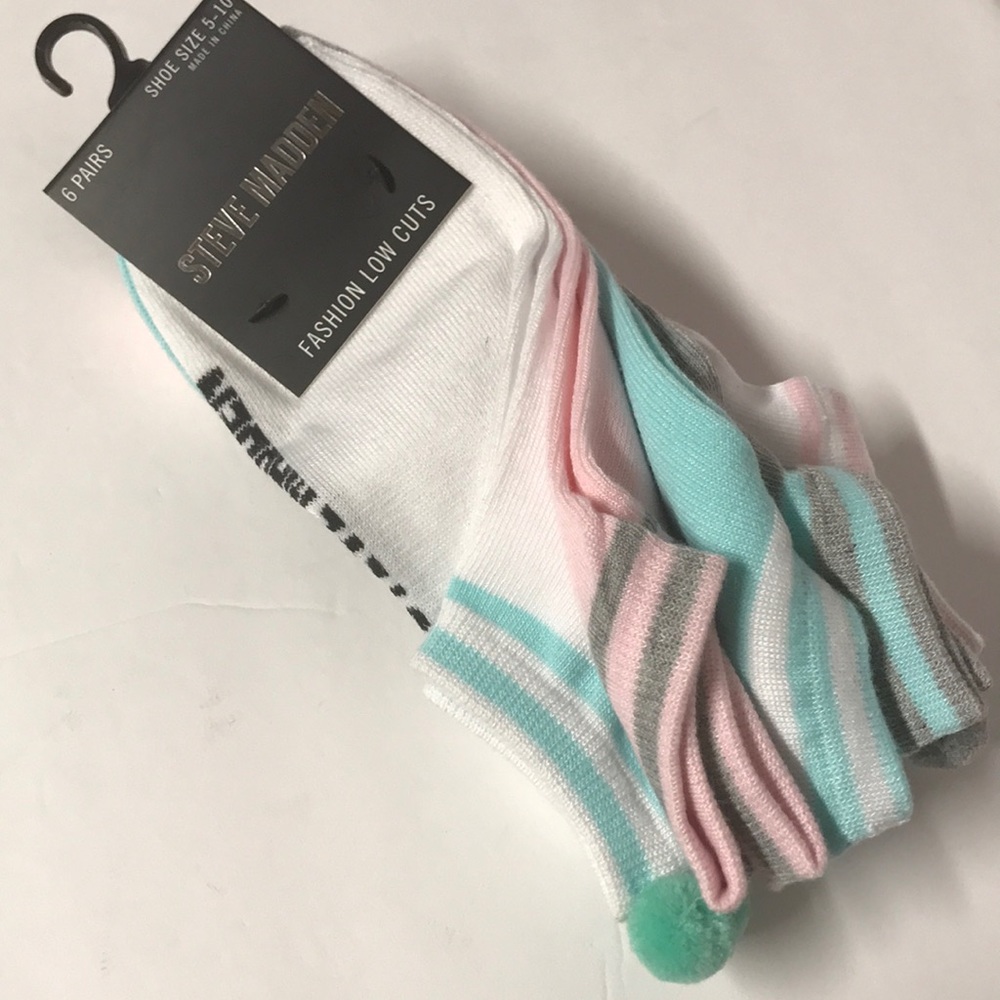 Steve Madden Socks pastel NWT 6-pack Pom Poms